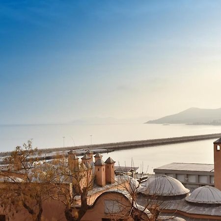 カヴァラGolden Sea View - Old Townアパートメント エクステリア 写真