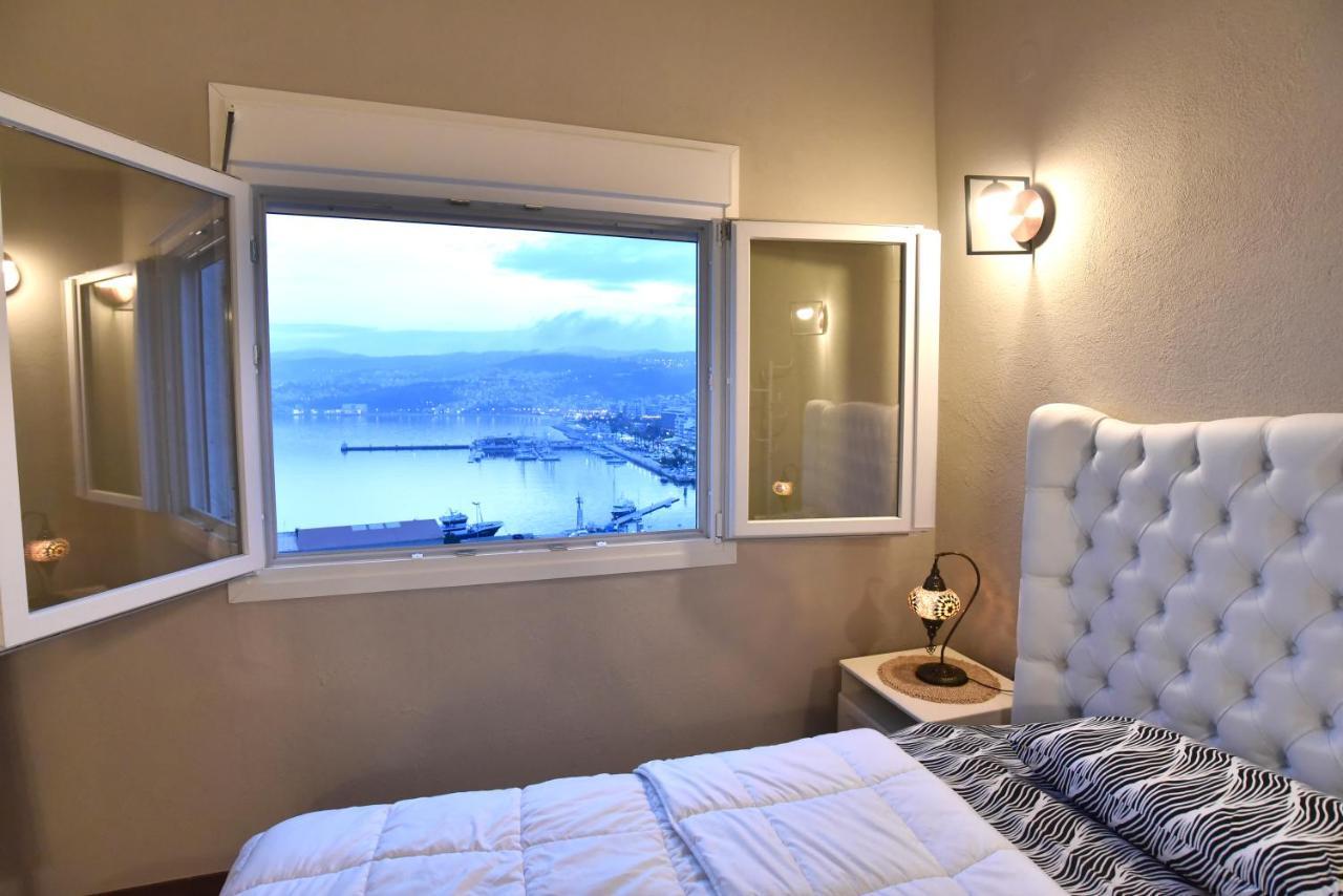 カヴァラGolden Sea View - Old Townアパートメント エクステリア 写真